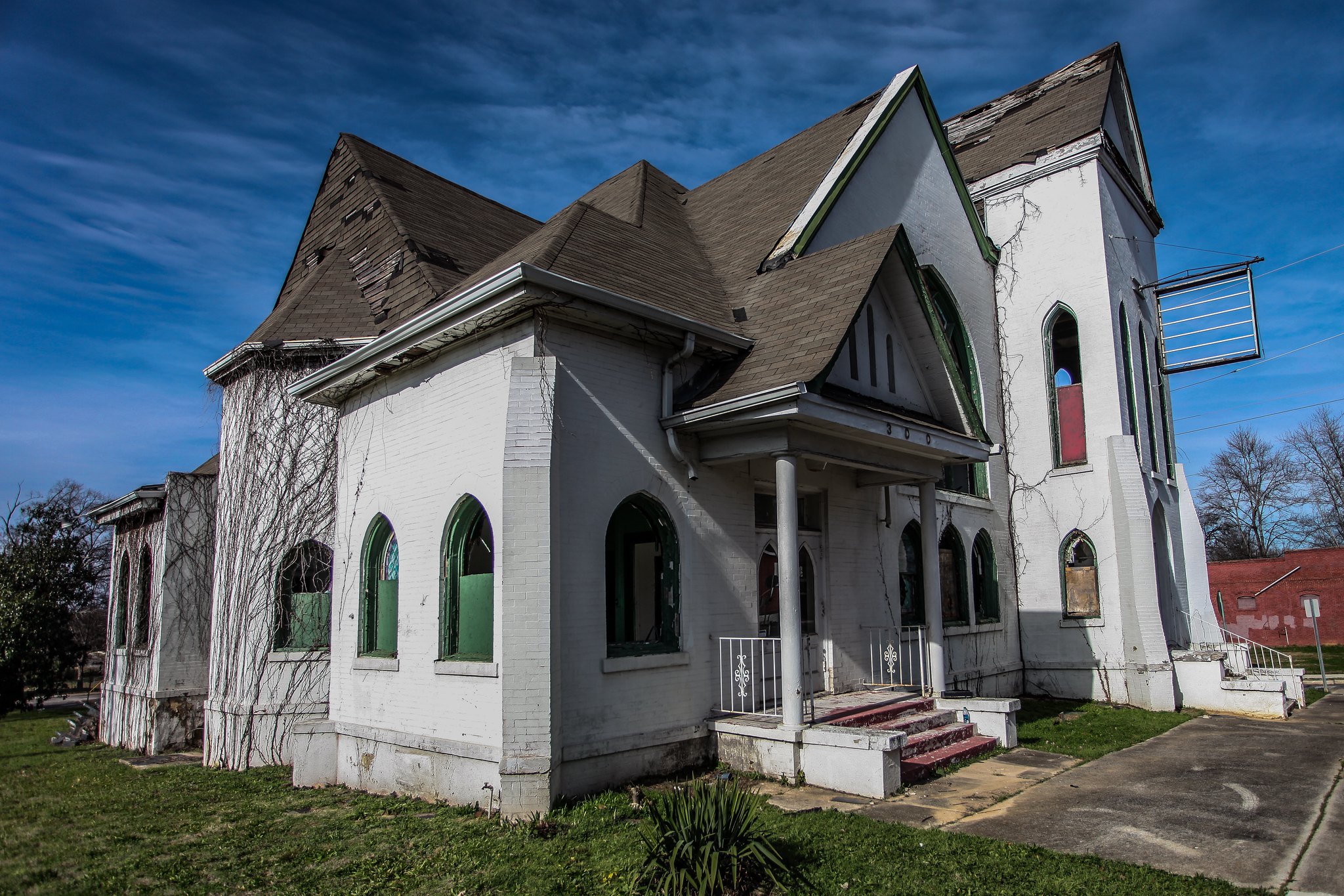 Abandoned Methodist Church in Alabama!