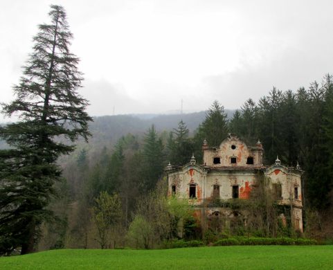 Villa De Vecchi: The Haunted Mansion of Cortenova