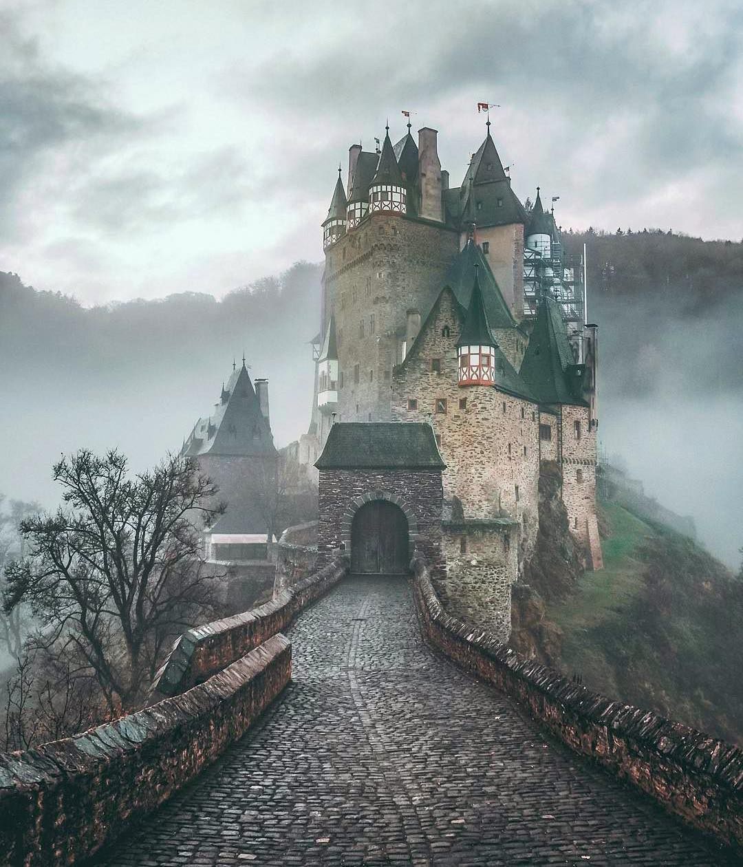 Burg Elt-Eltz Castle in Germany