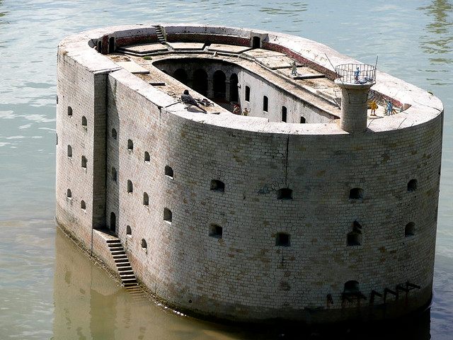 Abandoned Fort Boyard in France!