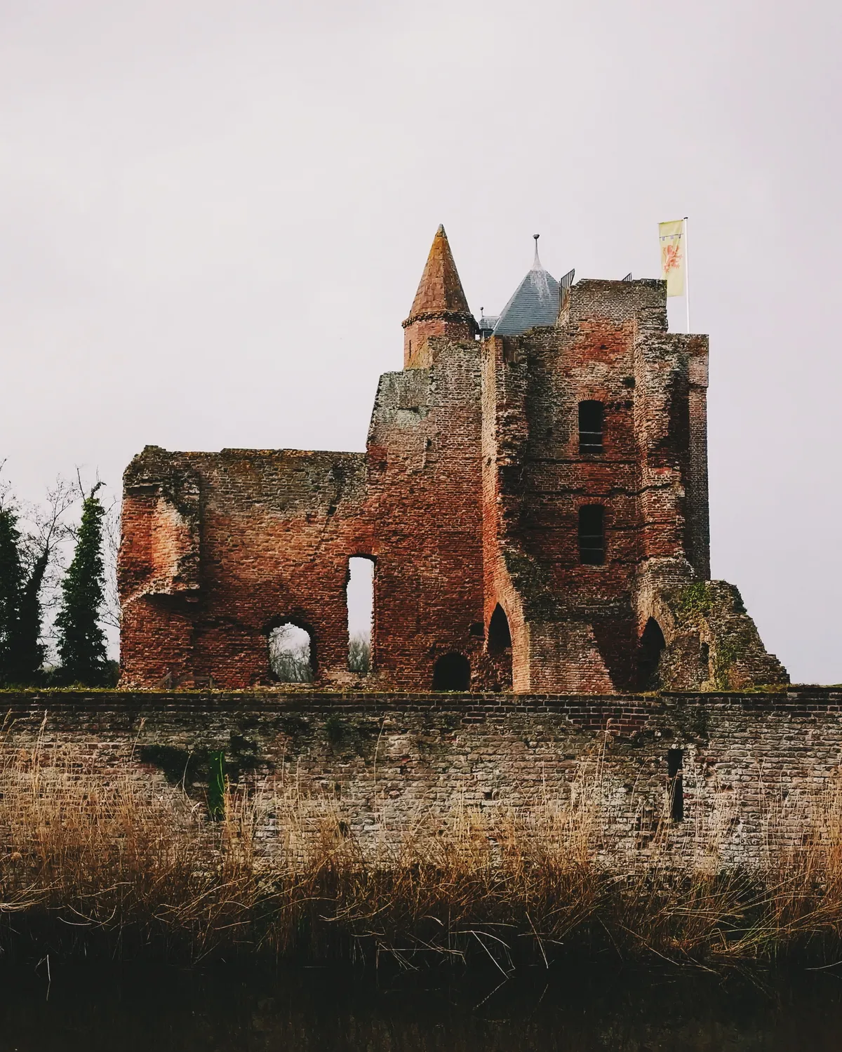 Brederode Castle - Abandoneddaily.com